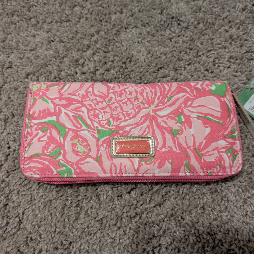 Lilly Pulitzer Vibrant Pink and Green Floral Key Holder